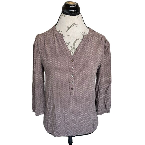 Saint Tropez Womens Blouse Sz Small Pleated Boho Bohemian Neutral Minimal Autumn - Picture 2 of 12